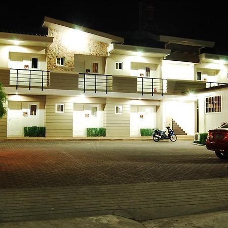 Rumi Apartelle Hotel Angeles Exterior foto