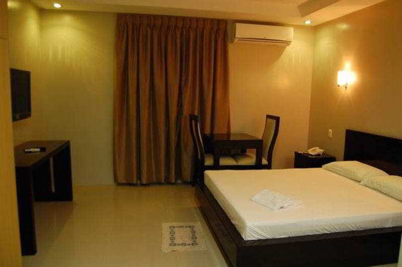Rumi Apartelle Hotel Angeles Exterior foto